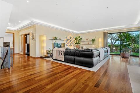 Moradia Geminada T3 / Funchal - Ilha da Madeira