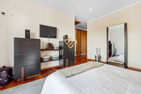 Moradia Geminada T3 / Funchal - Ilha da Madeira