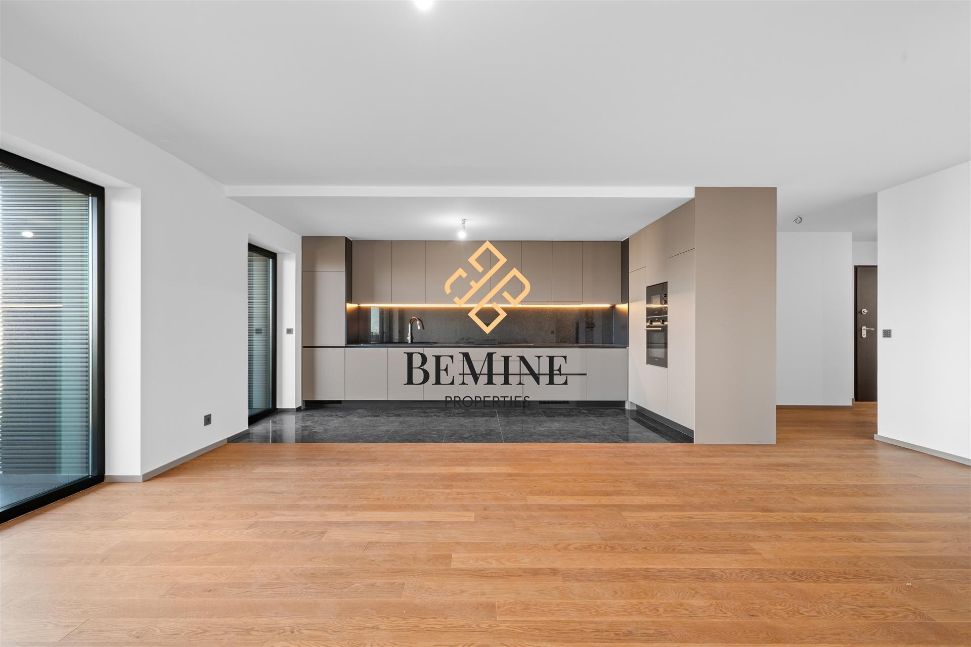 Dubai - Varino 07 / Apartamento T2 / Funchal - Ilha da Madeira