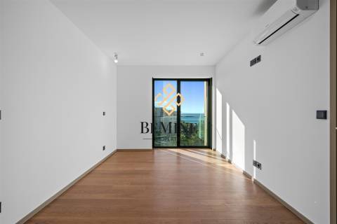 Dubai - Varino 07 / Apartamento T2 / Funchal - Ilha da Madeira