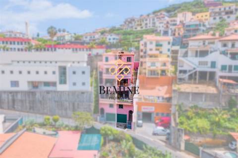 Moradia T3 / Câmara de Lobos - Ilha da Madeira