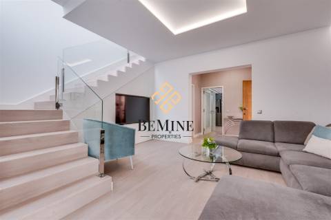 Moradia T3 / Câmara de Lobos - Ilha da Madeira