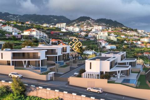 Serenity Villas  / Caniço - Ilha da Madeira