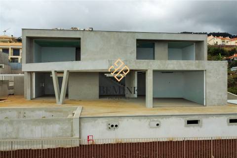 Serenity Villas  / Caniço - Ilha da Madeira