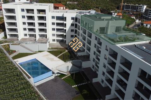 Atlântico Residences / Penthouse T3 / Câmara de Lobos  - Ilha da Madeira