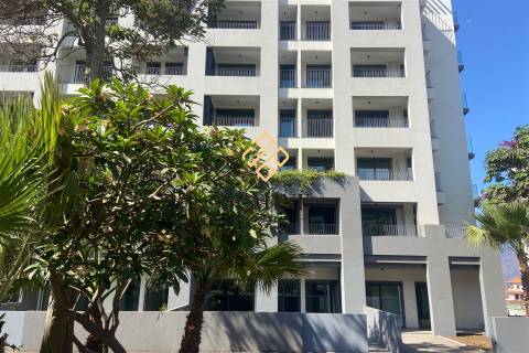 Madeira Acqua Residences / Apartamento T3 / Funchal - Ilha da Madeira