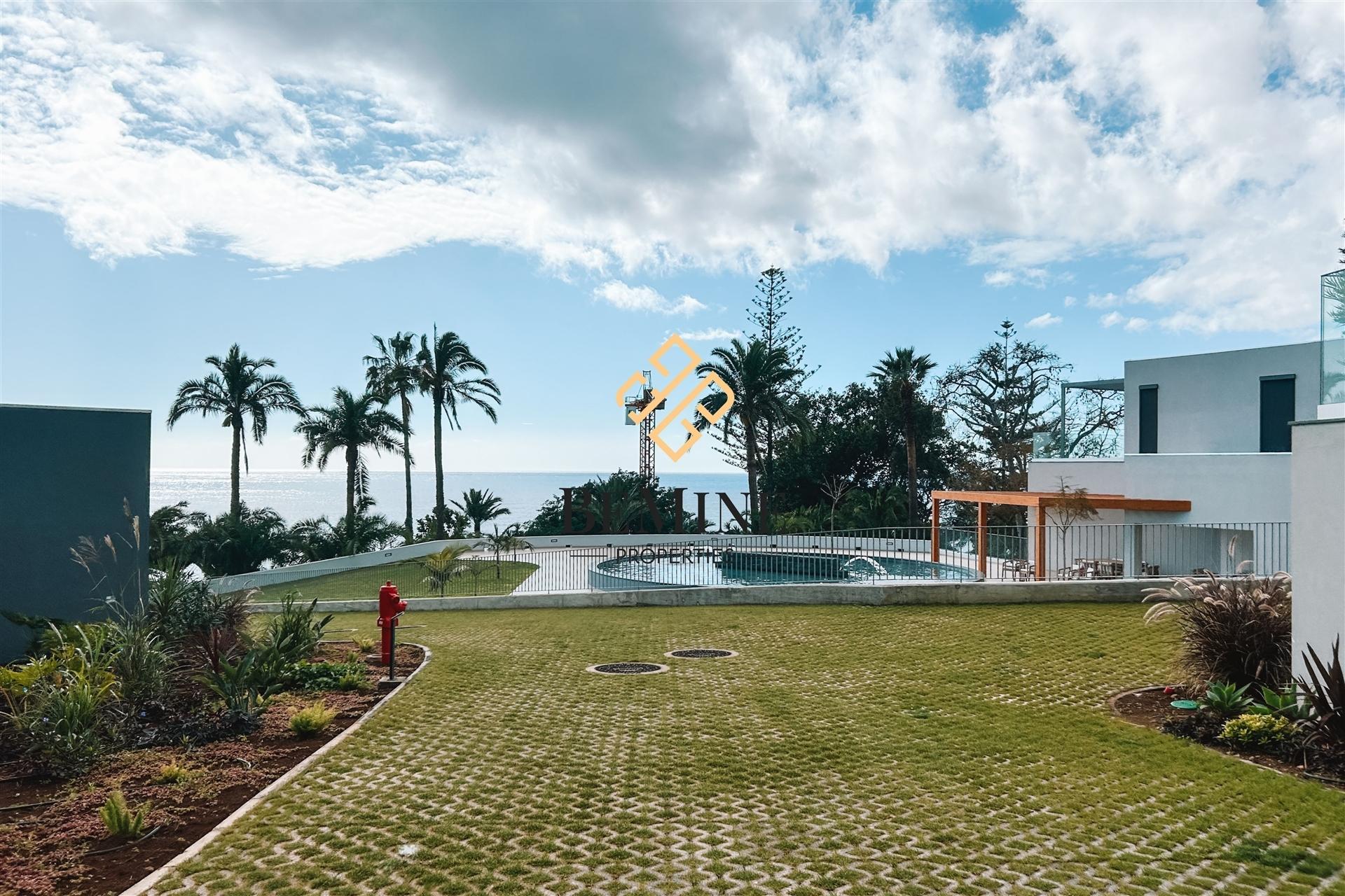 Madeira Acqua Residences / Apartamento T3 / Funchal - Ilha da Madeira