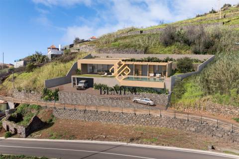 Villa  T3+1 / Fajã da Ovelha, Calheta - Ilha da Madeira