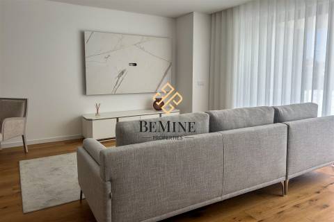 Edifício Uptown 13 / Apartamento T5 Duplex / Funchal  - Ilha da Madeira