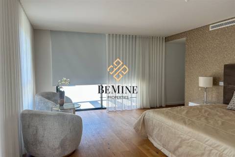 Edifício Uptown 13 / Apartamento T5 Duplex / Funchal  - Ilha da Madeira