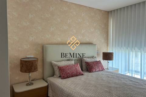 Edifício Uptown 13 / Apartamento T5 Duplex / Funchal  - Ilha da Madeira