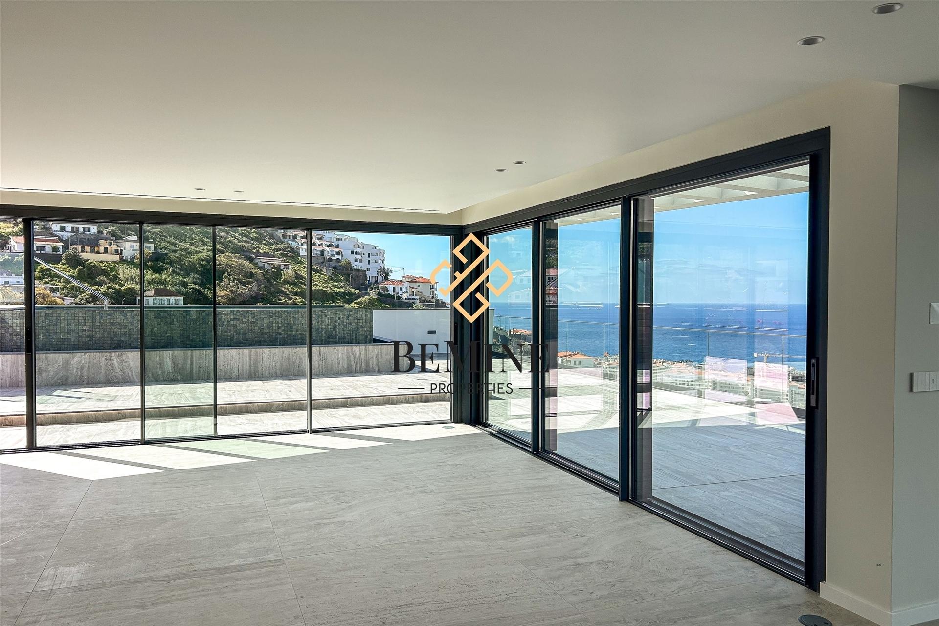 Amparo Residence / Apartamento T4 / Funchal - Ilha da Madeira
