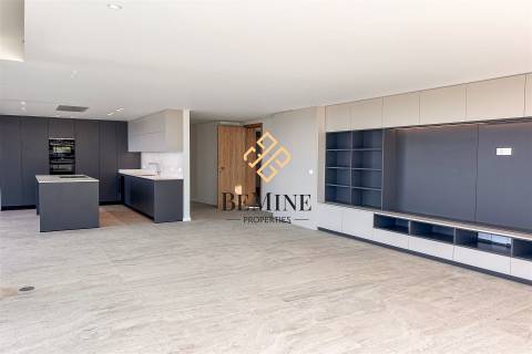 Amparo Residence / Apartamento T4 / Funchal - Ilha da Madeira