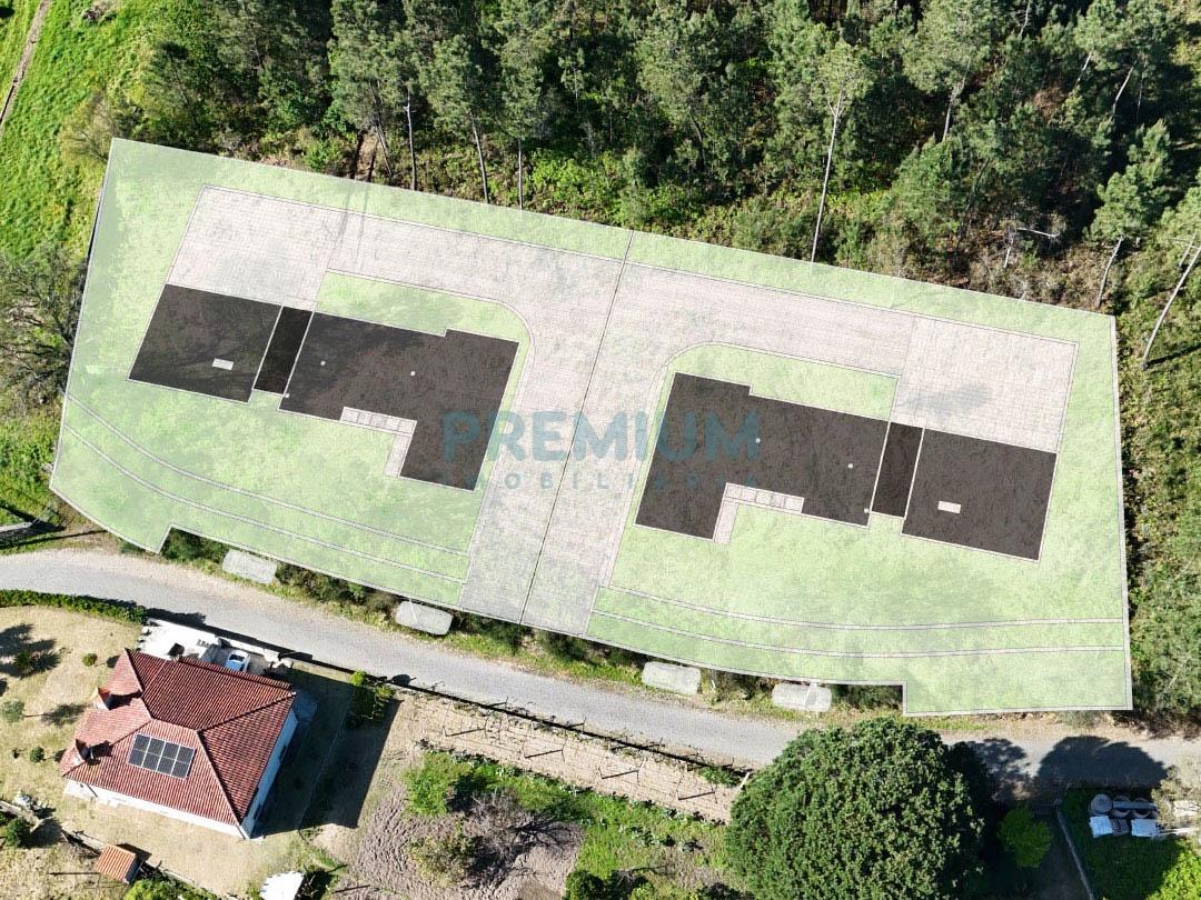 Lote de Terreno com Projeto Aprovado em Creixomil, Barcelos