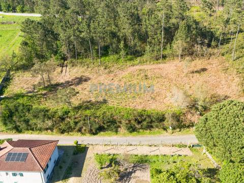 Lote de Terreno com Projeto Aprovado em Creixomil, Barcelos