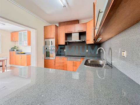 O Refúgio Perfeito: Moradia  T3 em Ofir