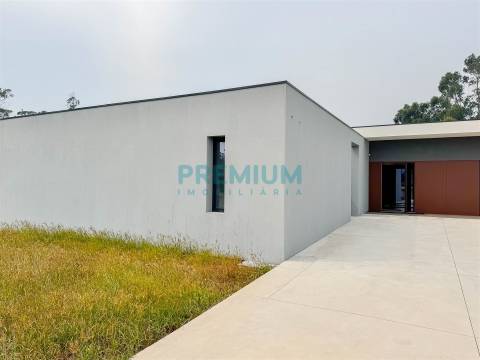 Moradia T3 Arrendamento em Vila Chã,Esposende