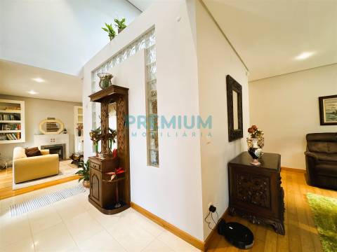 Moradia Geminada T3 Venda em Palmeira de Faro e Curvos,Esposende