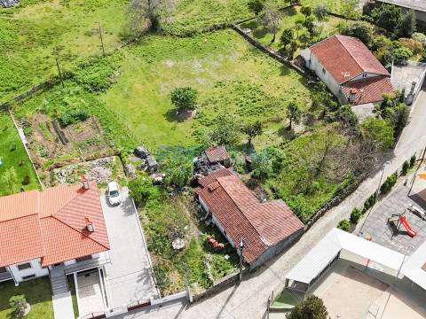 Moradia para Restaurar T5 Venda em Roriz,Barcelos