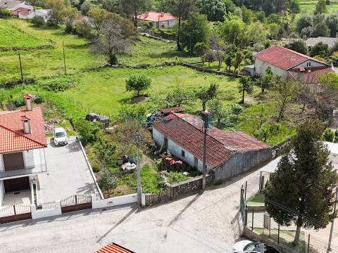 Moradia para Restaurar T5 Venda em Roriz,Barcelos