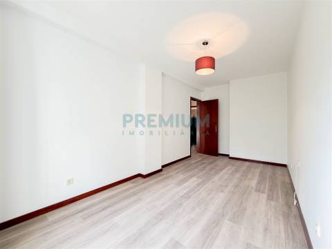 Apartamento T3 Arrendamento em Palmeira de Faro e Curvos,Esposende