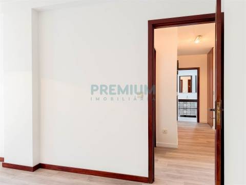 Apartamento T3 Arrendamento em Palmeira de Faro e Curvos,Esposende