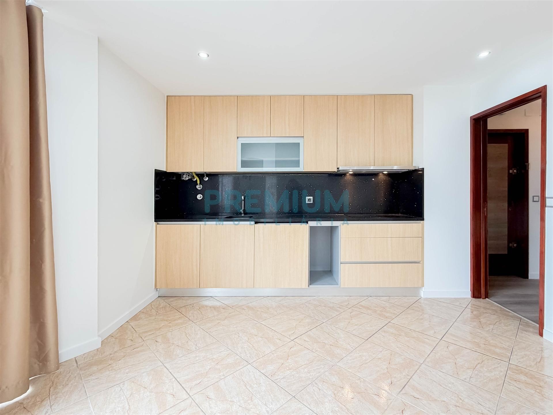 Apartamento T3 Arrendamento em Palmeira de Faro e Curvos,Esposende