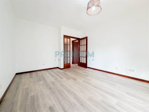 Apartamento T3 Arrendamento em Palmeira de Faro e Curvos,Esposende