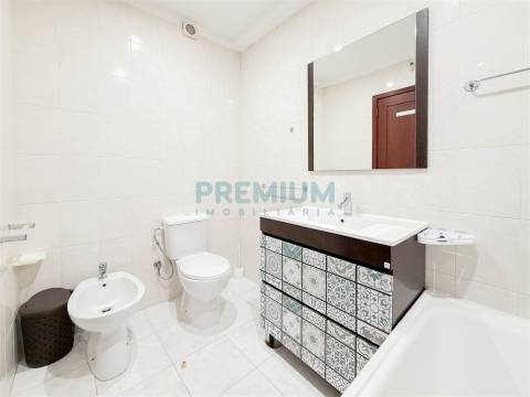 Apartamento T3 Arrendamento em Palmeira de Faro e Curvos,Esposende