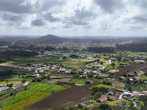 Lote de Terreno  Venda em Creixomil e Mariz,Barcelos