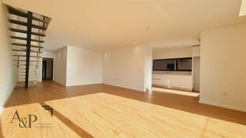 Apartamento T3 DUPLEX Venda em Viseu,Viseu