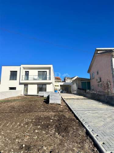 Moradia Geminada T3 Venda em Abraveses,Viseu