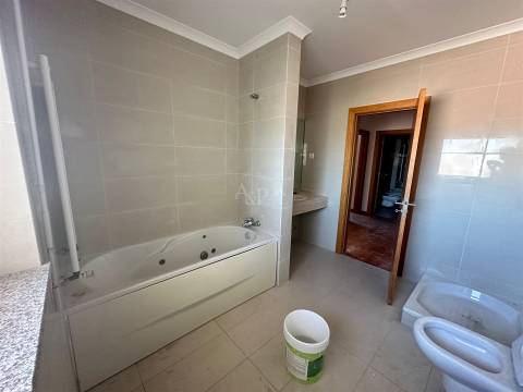 Apartamento T4 TRIPLEX Venda em Viseu,Viseu