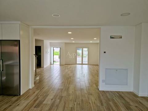 Moradia em Banda T3 Venda em Viseu,Viseu