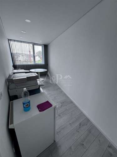 Armazém  Venda em Bodiosa,Viseu