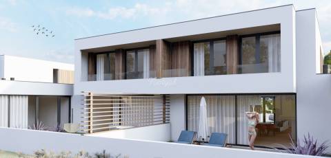 Moradia T3 de arquitetura moderna com piscina em Turiz, Nova Construção!