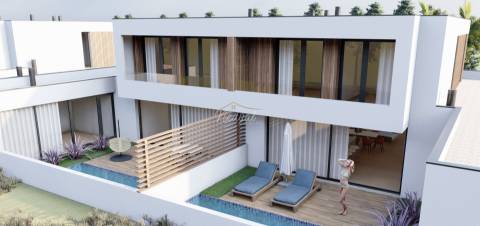 Moradia T3 de arquitetura moderna com piscina em Turiz, Nova Construção!