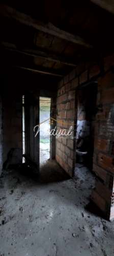 Moradia em pedra para restauro em Vila Verde - Excelente oportunidade! Nedyal-Imobiliária