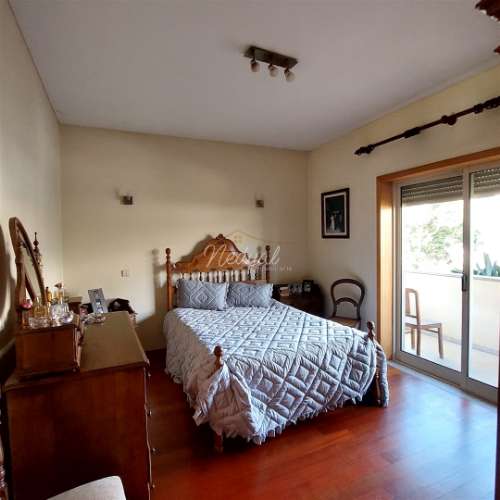 Excelente moradia T4 em pleno centro de Amares!