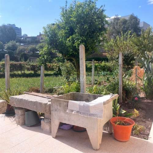 Excelente moradia T4 em pleno centro de Amares!