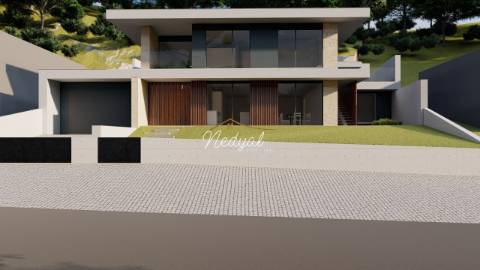 Moradia contemporânea isolada com piscina e vistas desafogadas em Vila Verde