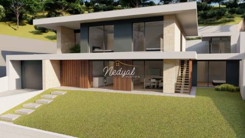 Moradia contemporânea isolada com piscina e vistas desafogadas em Vila Verde