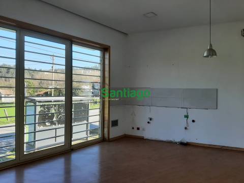 Prédio , Fermentões Guimarães - 170.000€