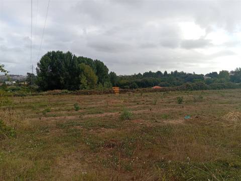 Terreno Urbano  Venda em Cidade da Maia,Maia