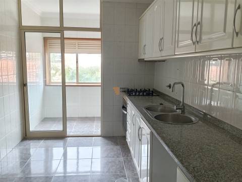 Apartamento T2 Venda em Águas Santas,Maia