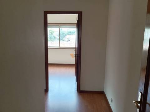 Apartamento T2 Venda em Águas Santas,Maia