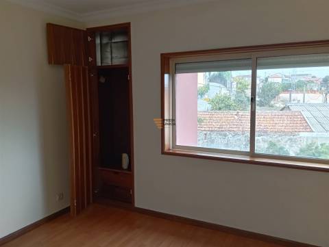 Apartamento T2 Venda em Águas Santas,Maia