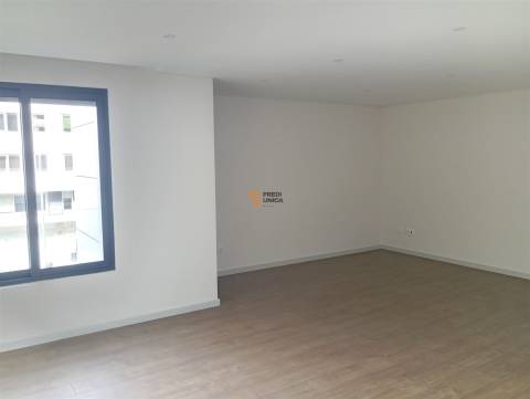 Apartamento T3 Venda em Cedofeita, Santo Ildefonso, Sé, Miragaia, São Nicolau e Vitória,Porto