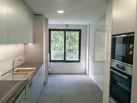 Apartamento T3 Venda em Cedofeita, Santo Ildefonso, Sé, Miragaia, São Nicolau e Vitória,Porto