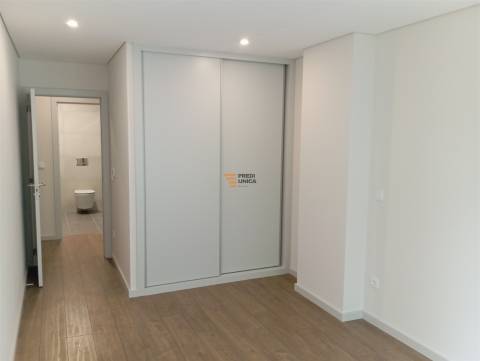 Apartamento T3 Venda em Cedofeita, Santo Ildefonso, Sé, Miragaia, São Nicolau e Vitória,Porto